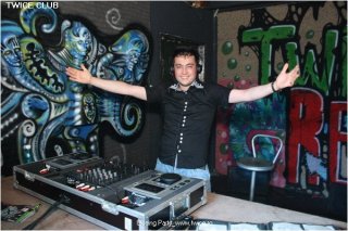 54  320x240 mc liviu fratila A fost odata Twice...